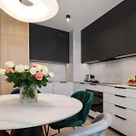 Aparthotel Wings Plaza