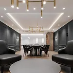 Aparthotel Wings Plaza 4*