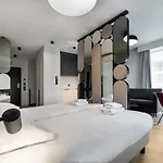 Wings Plaza Aparthotel 4*
