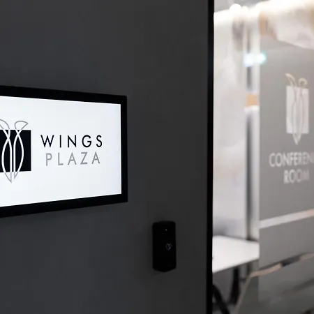 Ξενοδοχείο με διαμερίσματα Wings Plaza Krasków