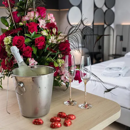 Wings Plaza Apart-hotel