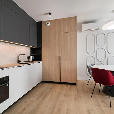 Wings Plaza Cracóvia