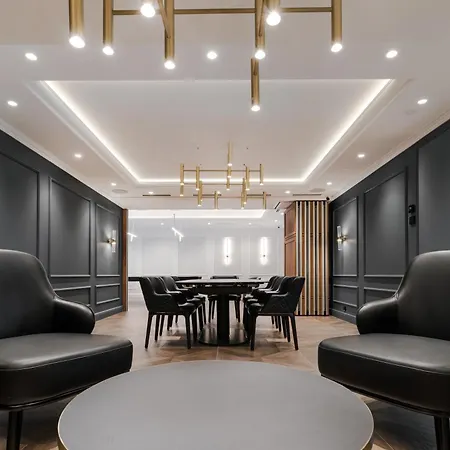 Ξενοδοχείο με διαμερίσματα Wings Plaza 4*