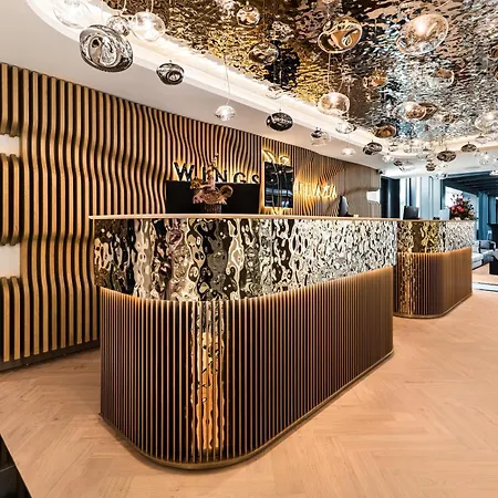 Ξενοδοχείο με διαμερίσματα Wings Plaza