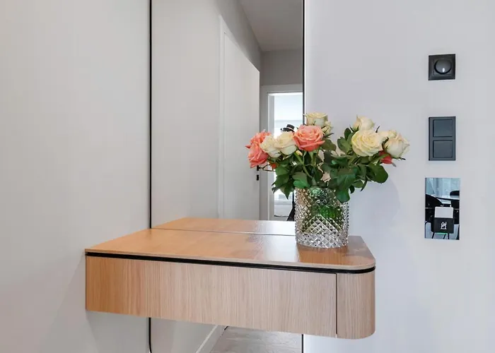 Wings Plaza Aparthotel 4*